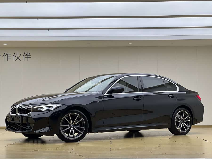 BMW 3 Series 2023, фото 3