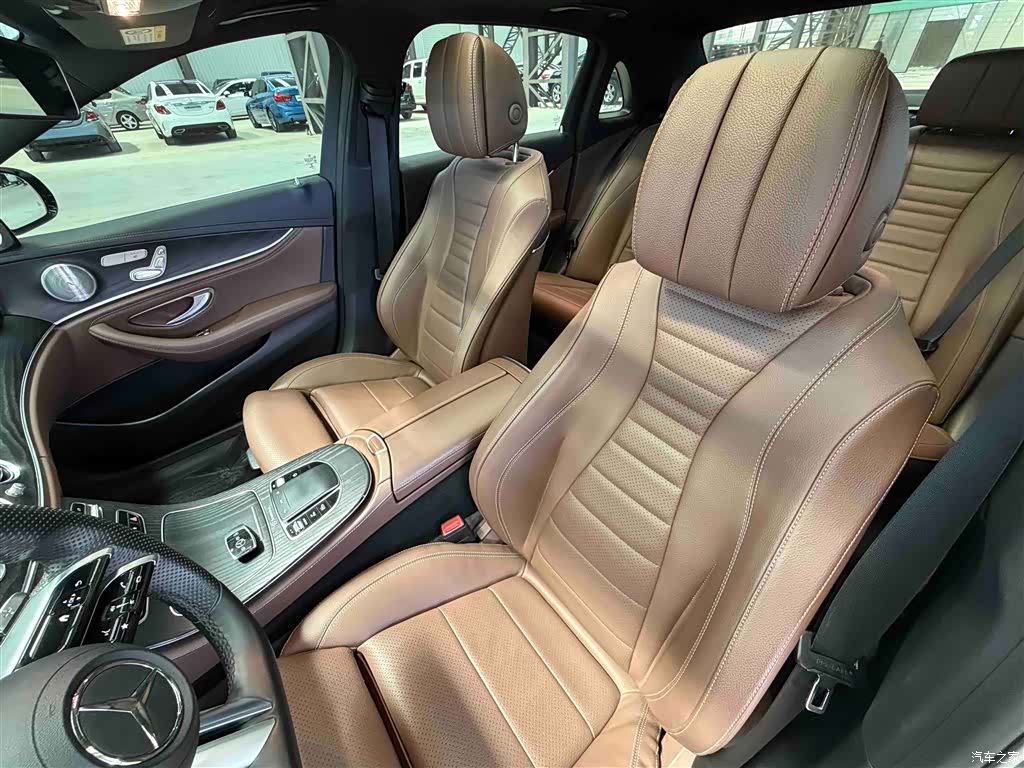 Mercedes-Benz E-Class, 2022 13