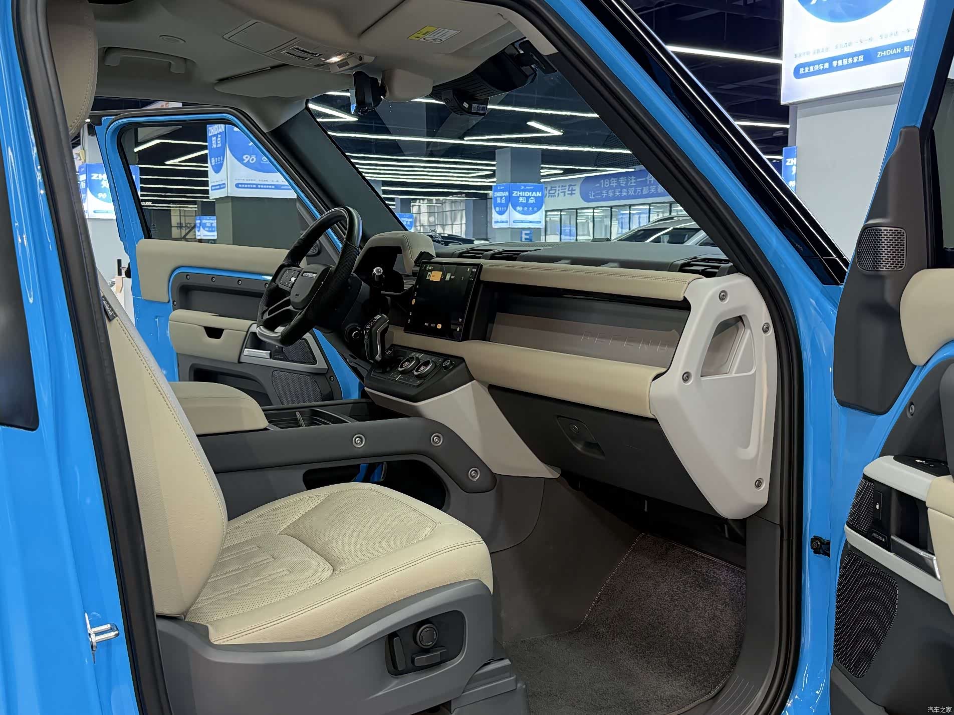 Land Rover Defender, 2021 15