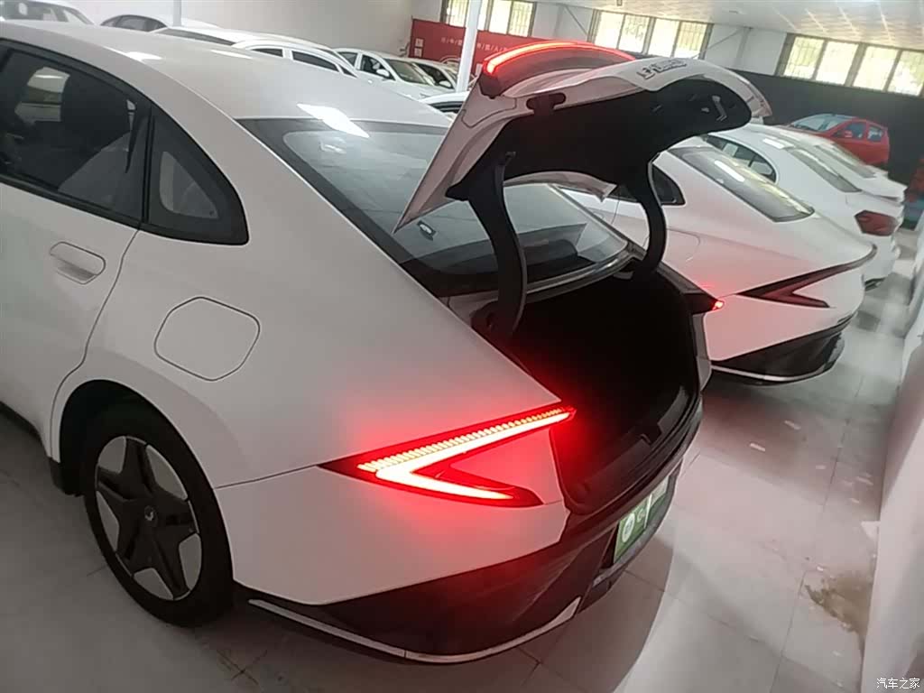 Wuling E5, 2024 18