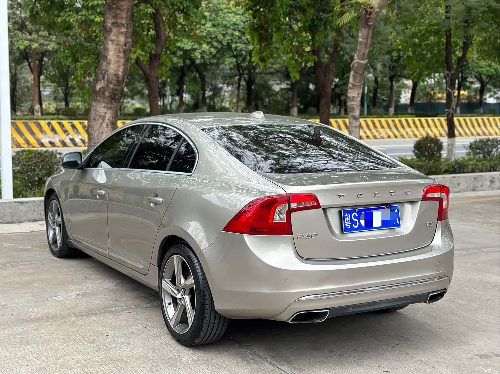 Volvo S60, 2014 4