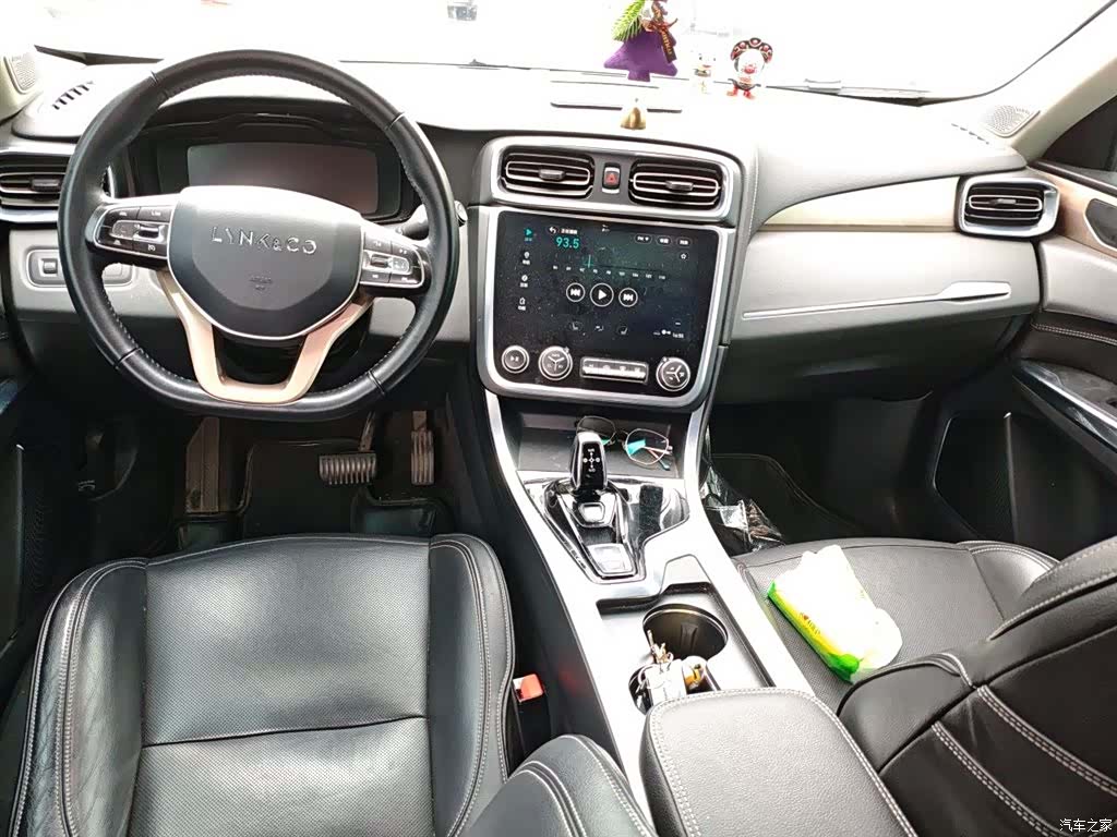 Lynk & Co 01, 2018 13