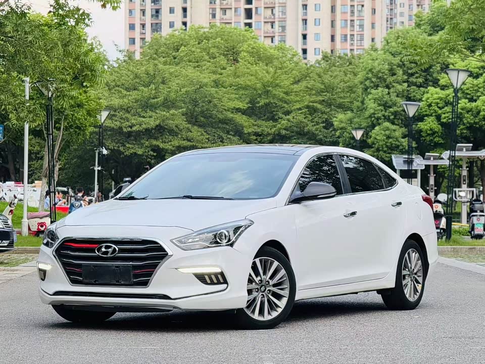 Hyundai Name picture