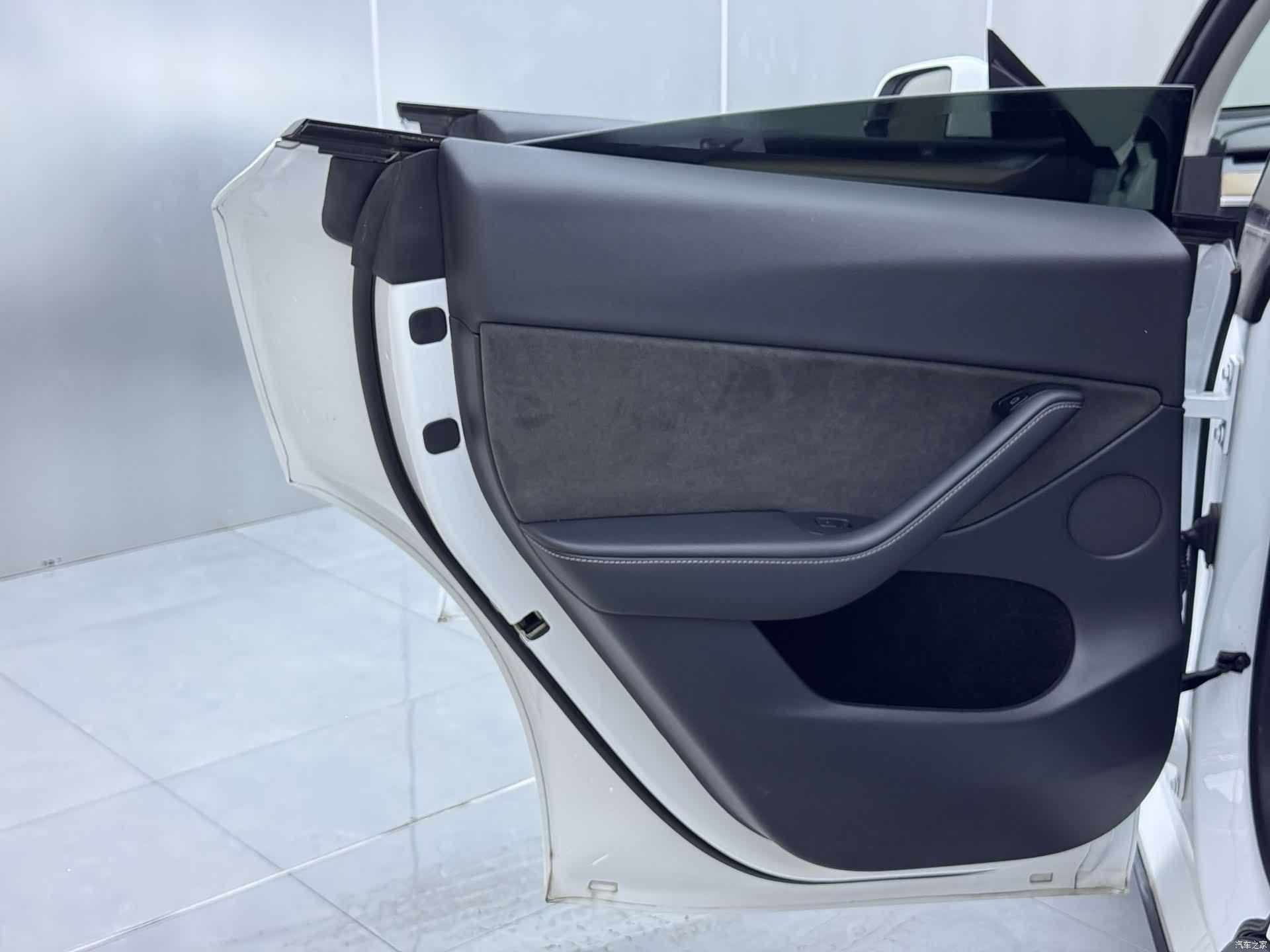 Tesla Model Y, 2022 12