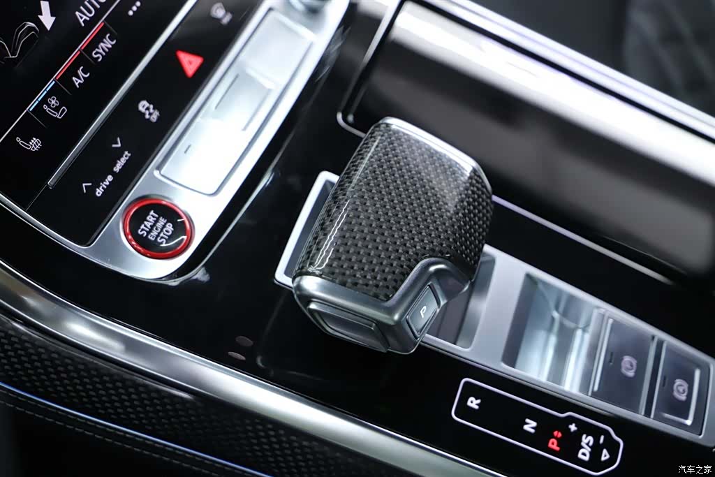 Audi Q7, 2024 10