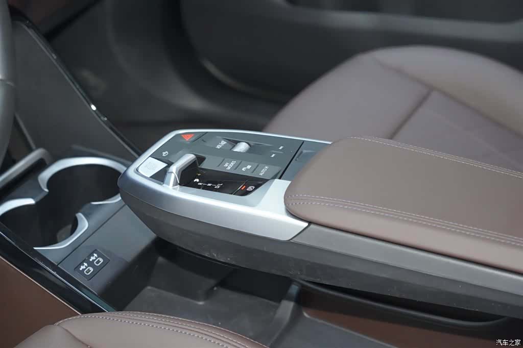 BMW X1, 2024 11