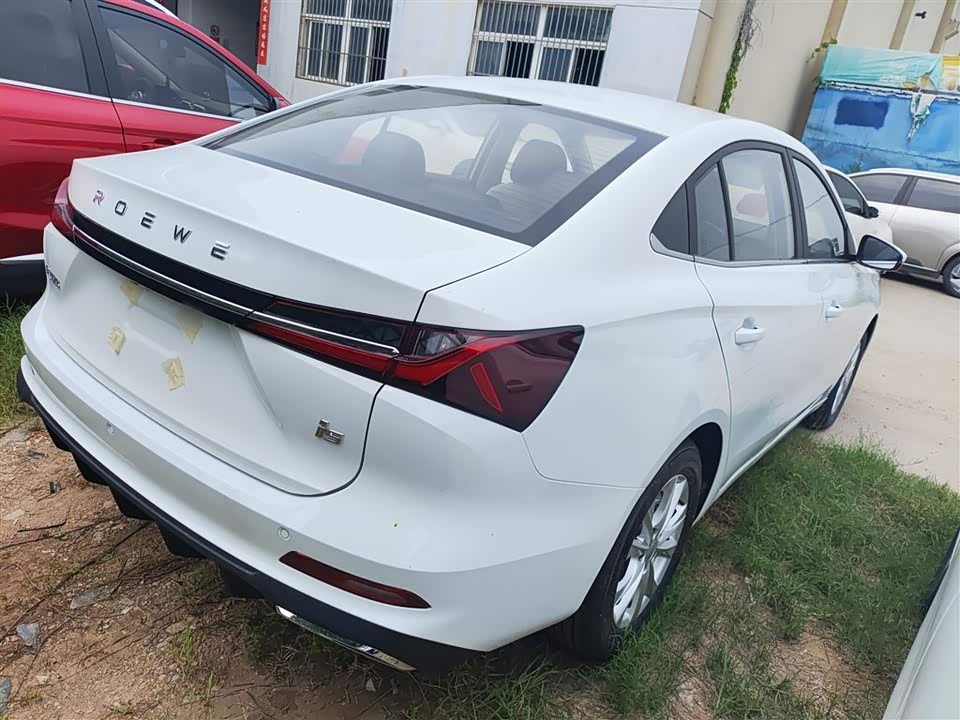 Roewe i5