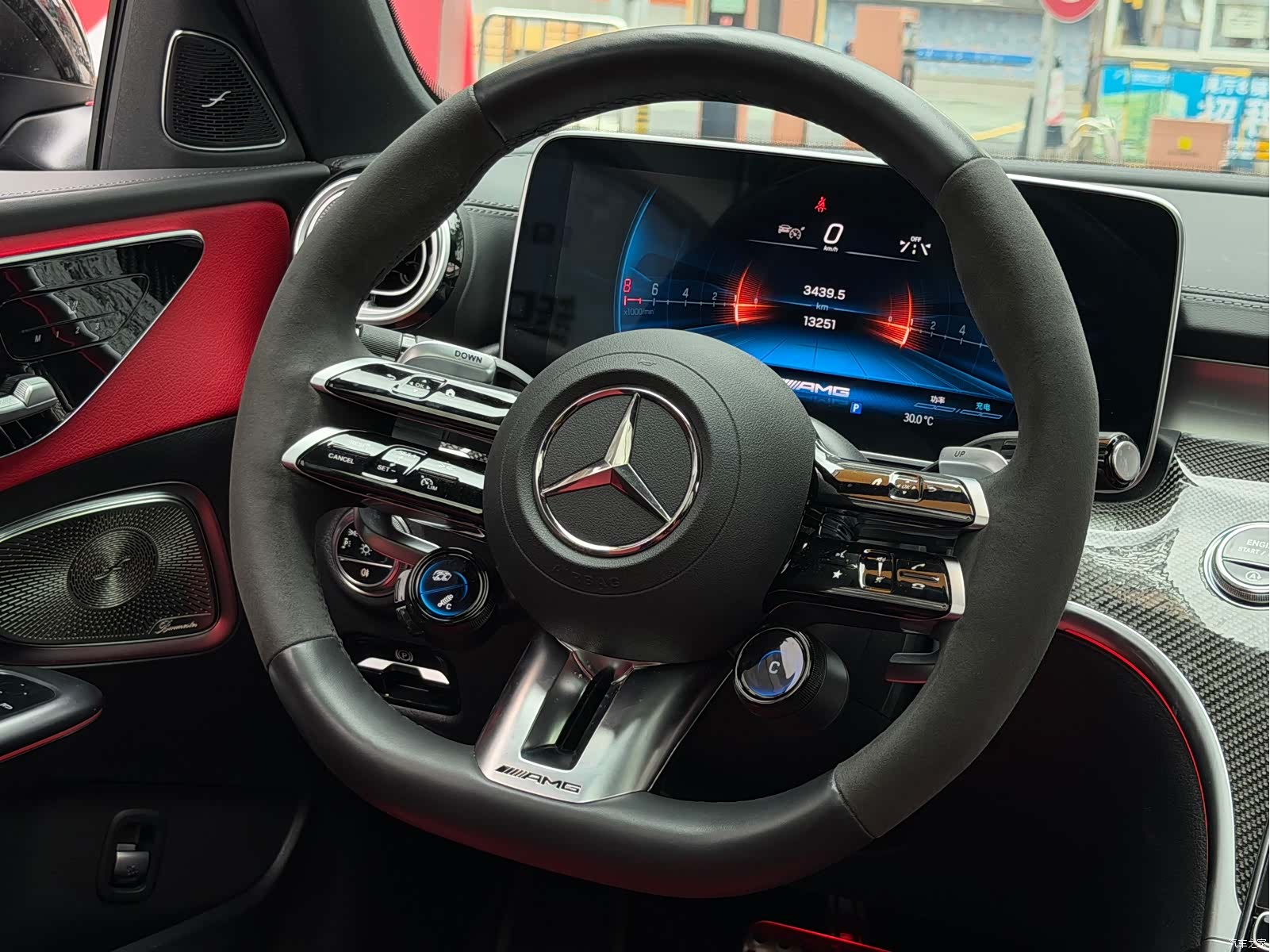 Mercedes-Benz C-Class, 2025 14