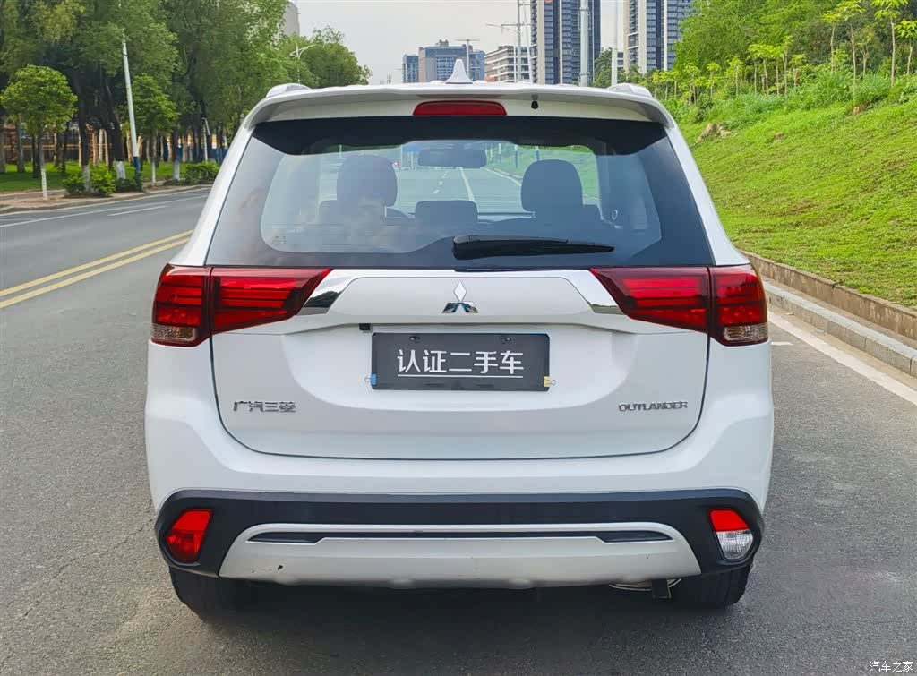 Mitsubishi Outlander, 2019 6