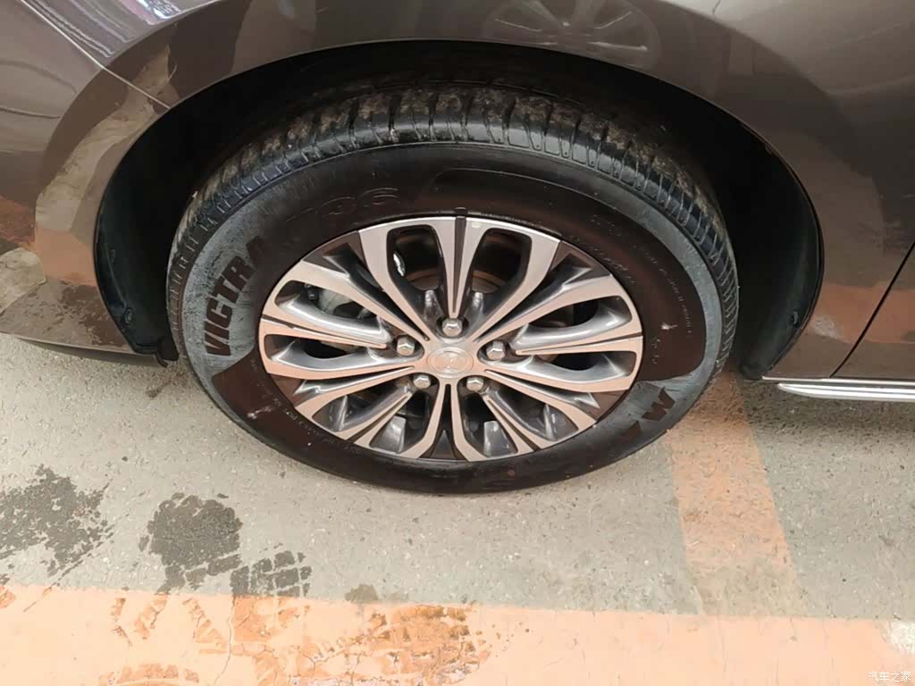 Buick GL8, 2024 23