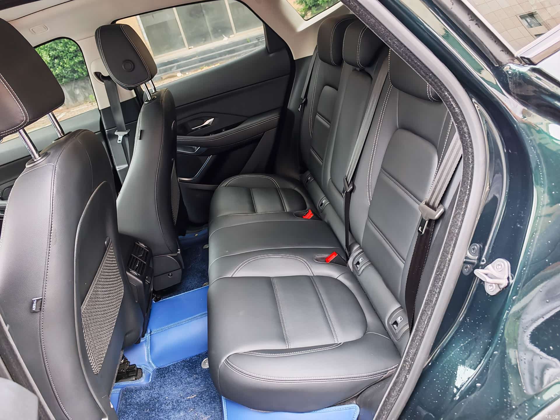 Land Rover E-PACE, 2025 9