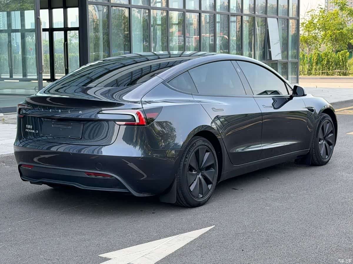 Tesla Model 3, 2025 6