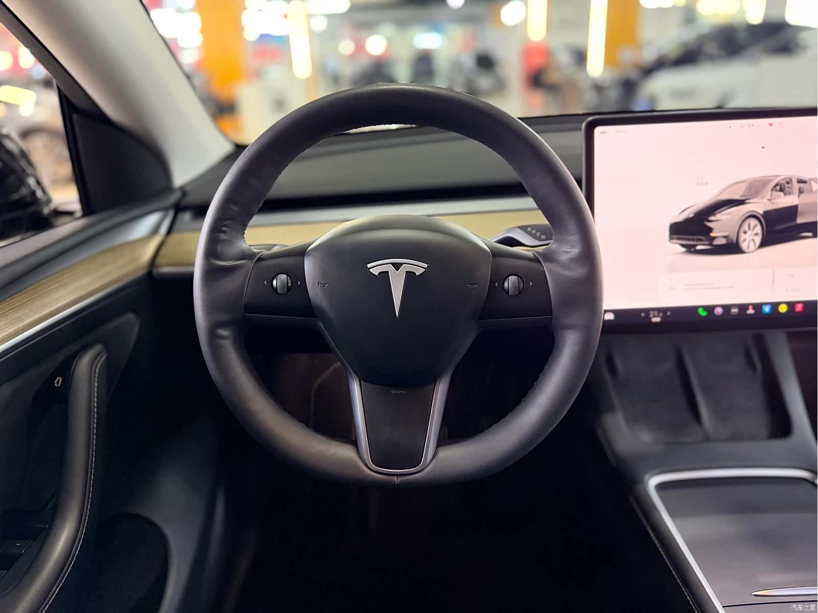 Tesla Model Y, 2023 6