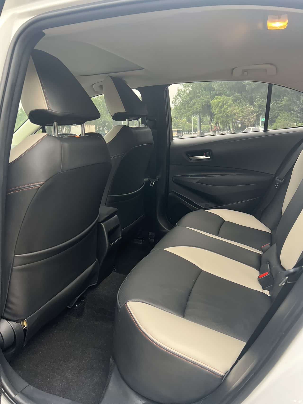 Toyota Corolla, 2022 все фото