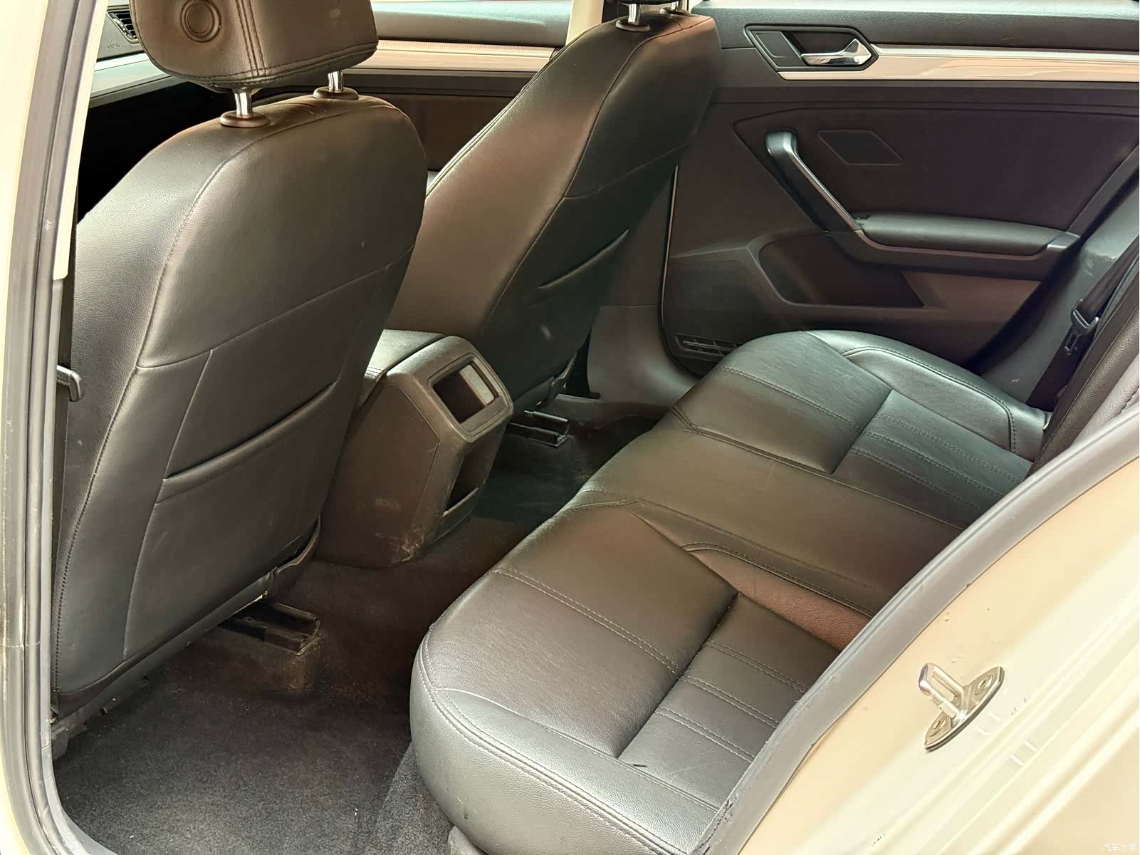 Volkswagen Lamando, 2016 9