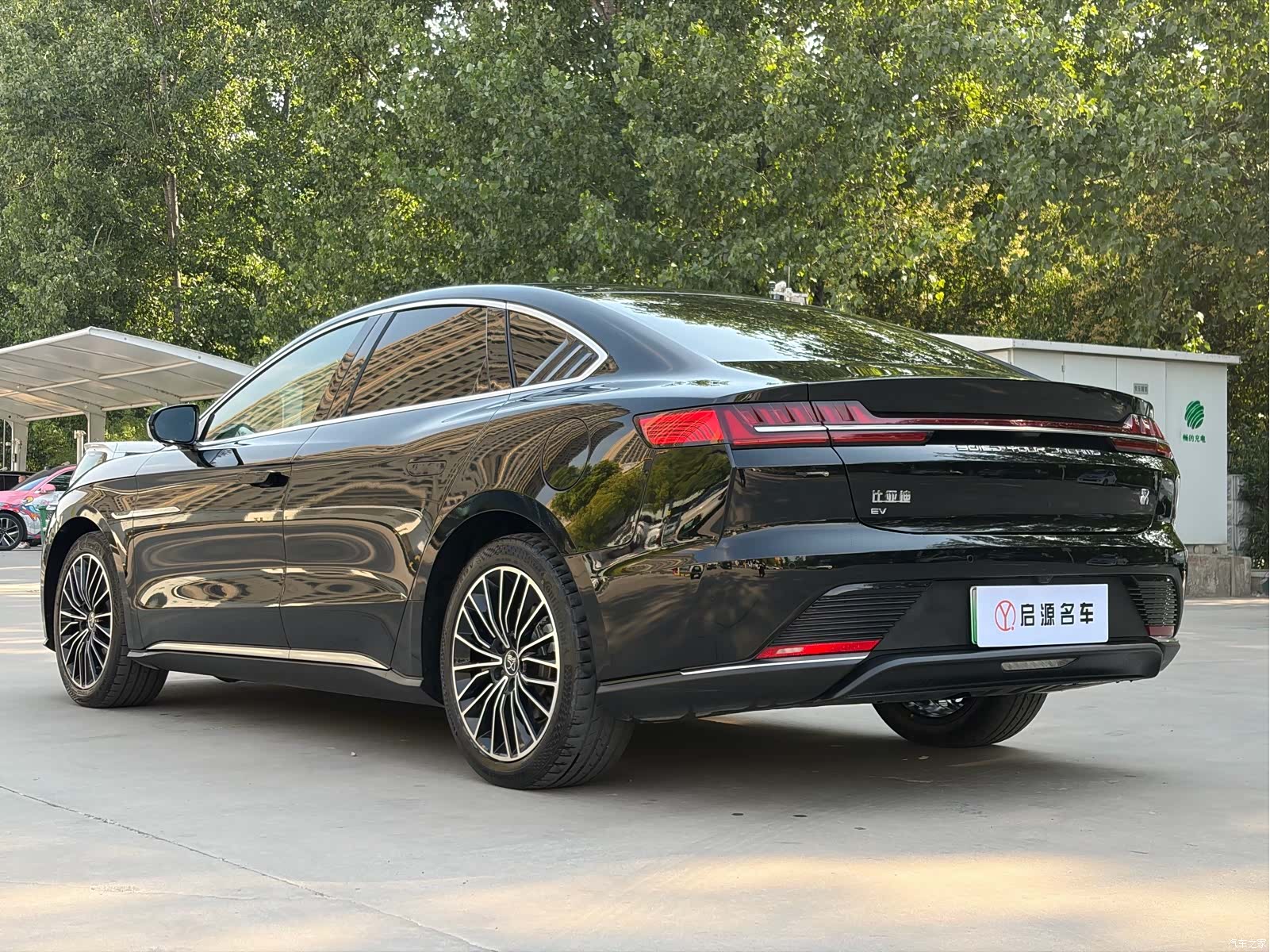 BYD Han, 2022 все фото