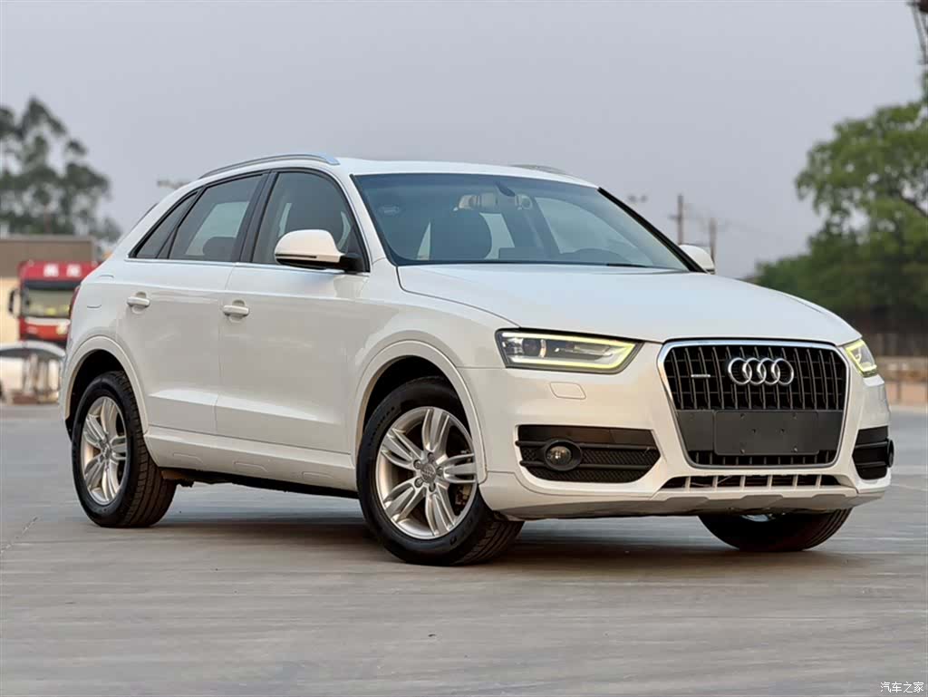 Audi Q3, 2014 26