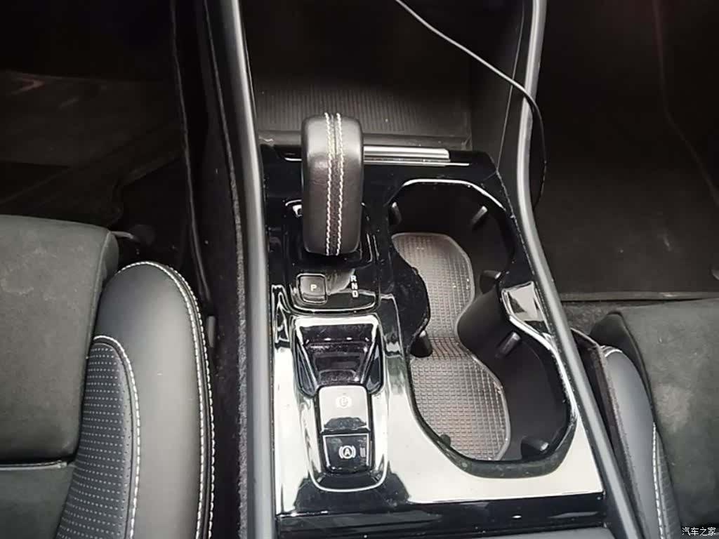 Volvo XC40, 2019 14