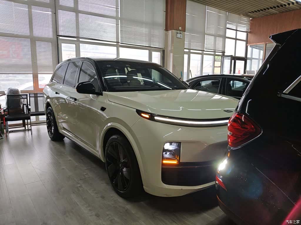 Li Auto L8, 2023 4