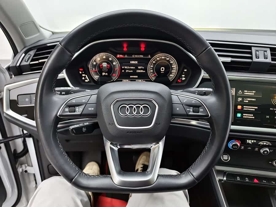 Audi Q3 2023, фото 20