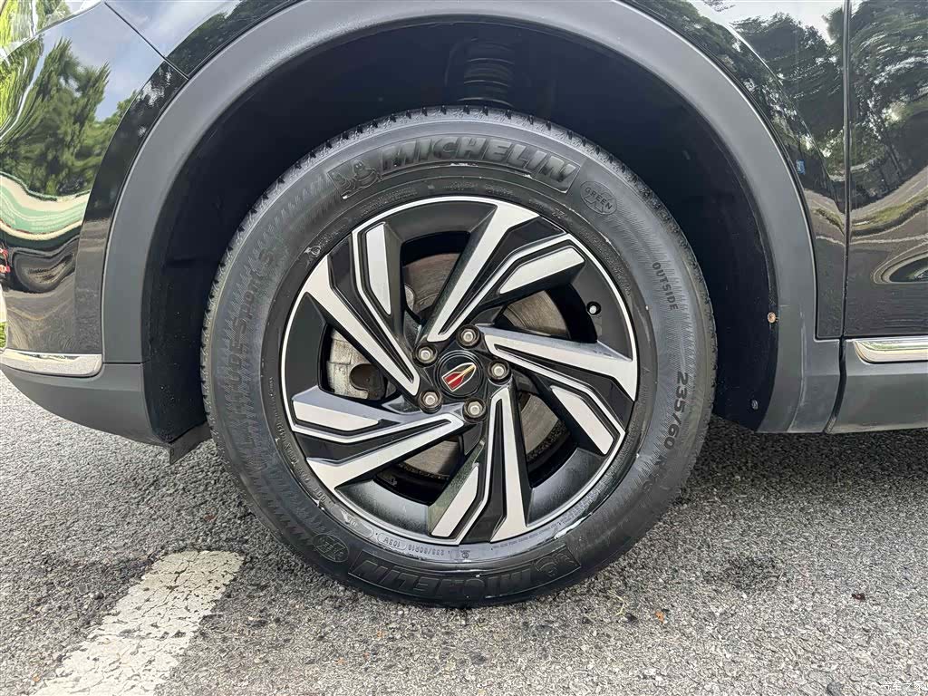 Hongqi HS5, 2022 35