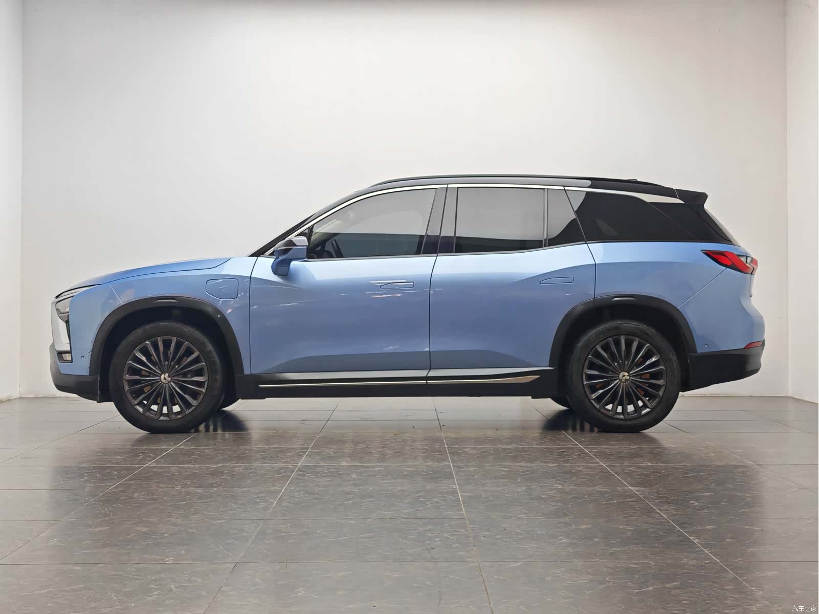 NIO ES8, 2019 10
