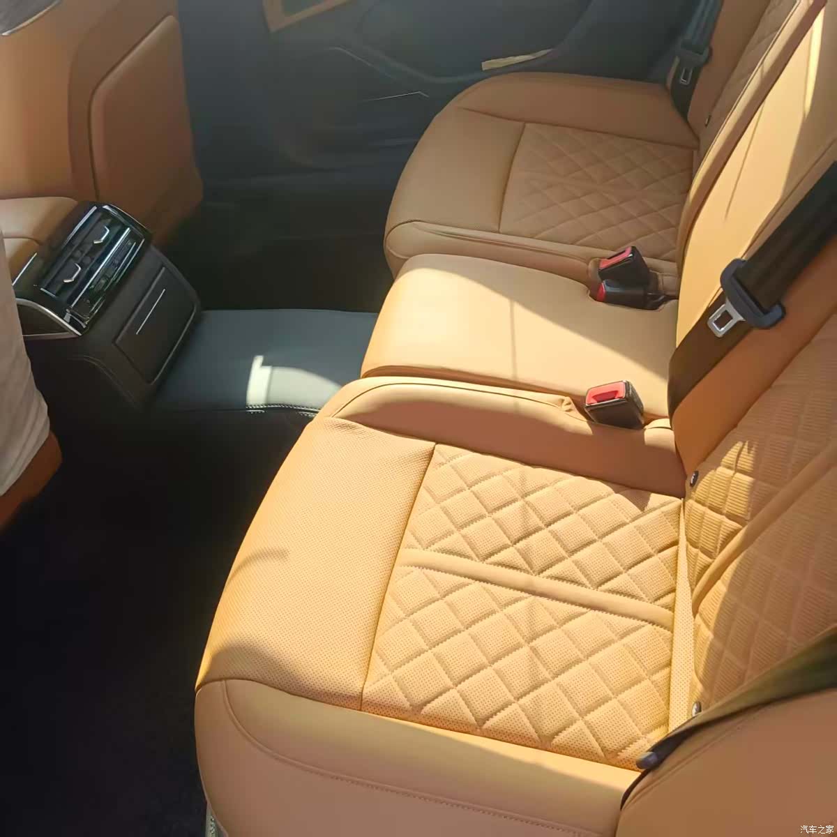 Audi A8L, 1900 все фото