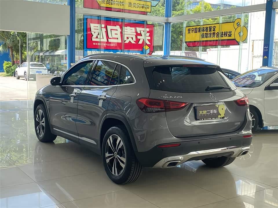 Mercedes-Benz GLA