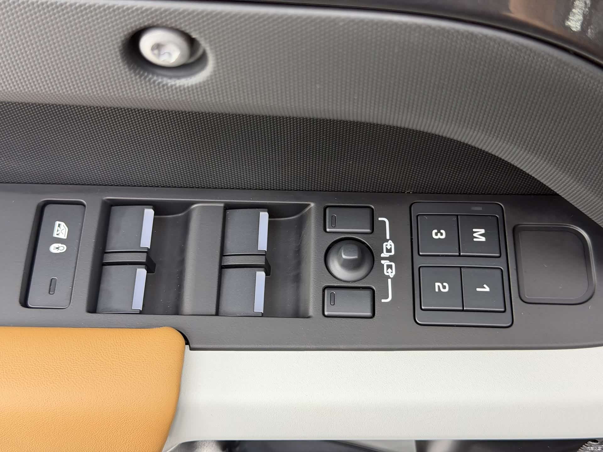Land Rover Defender, 2023 8