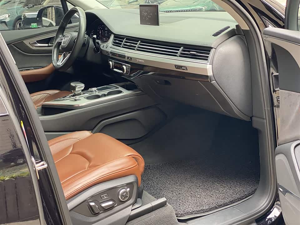 Audi Q7 Audi Q7