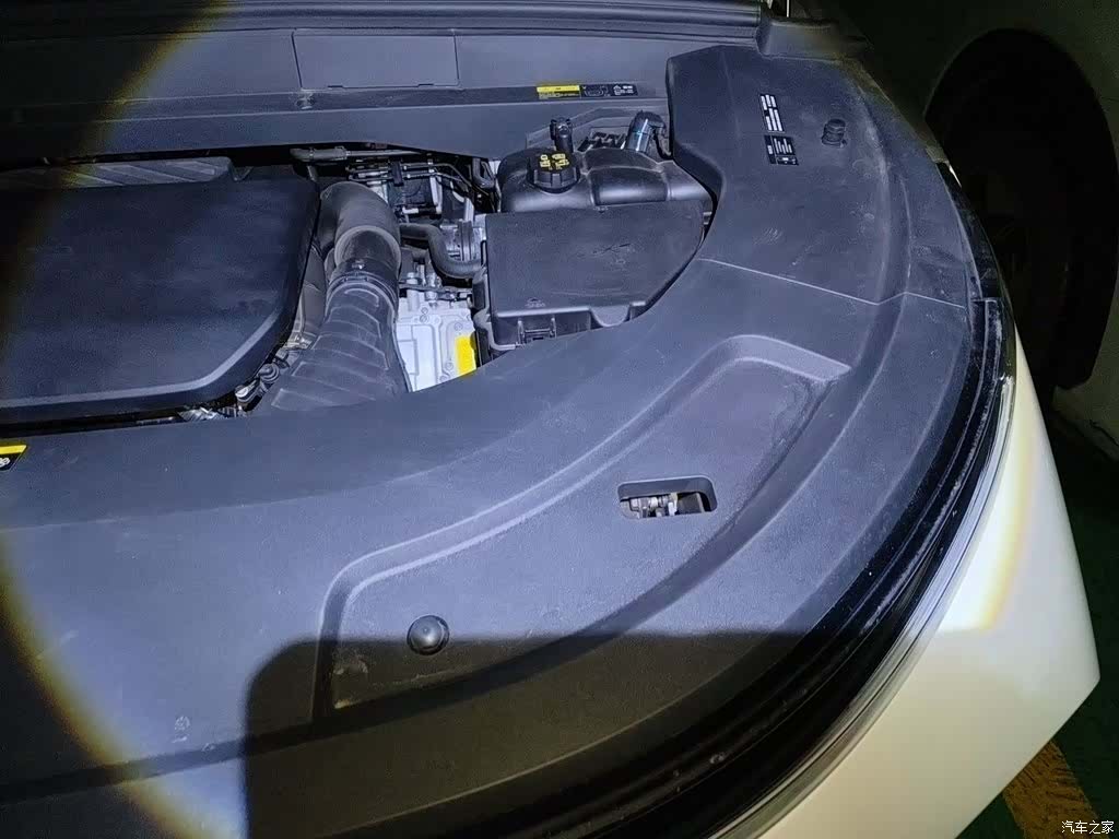 Li Auto L7, 2023 23