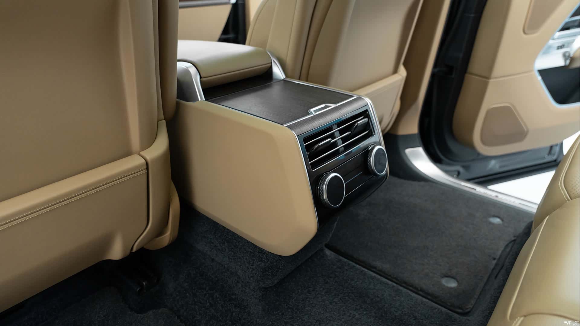 Land Rover Range Rover, 2023 14