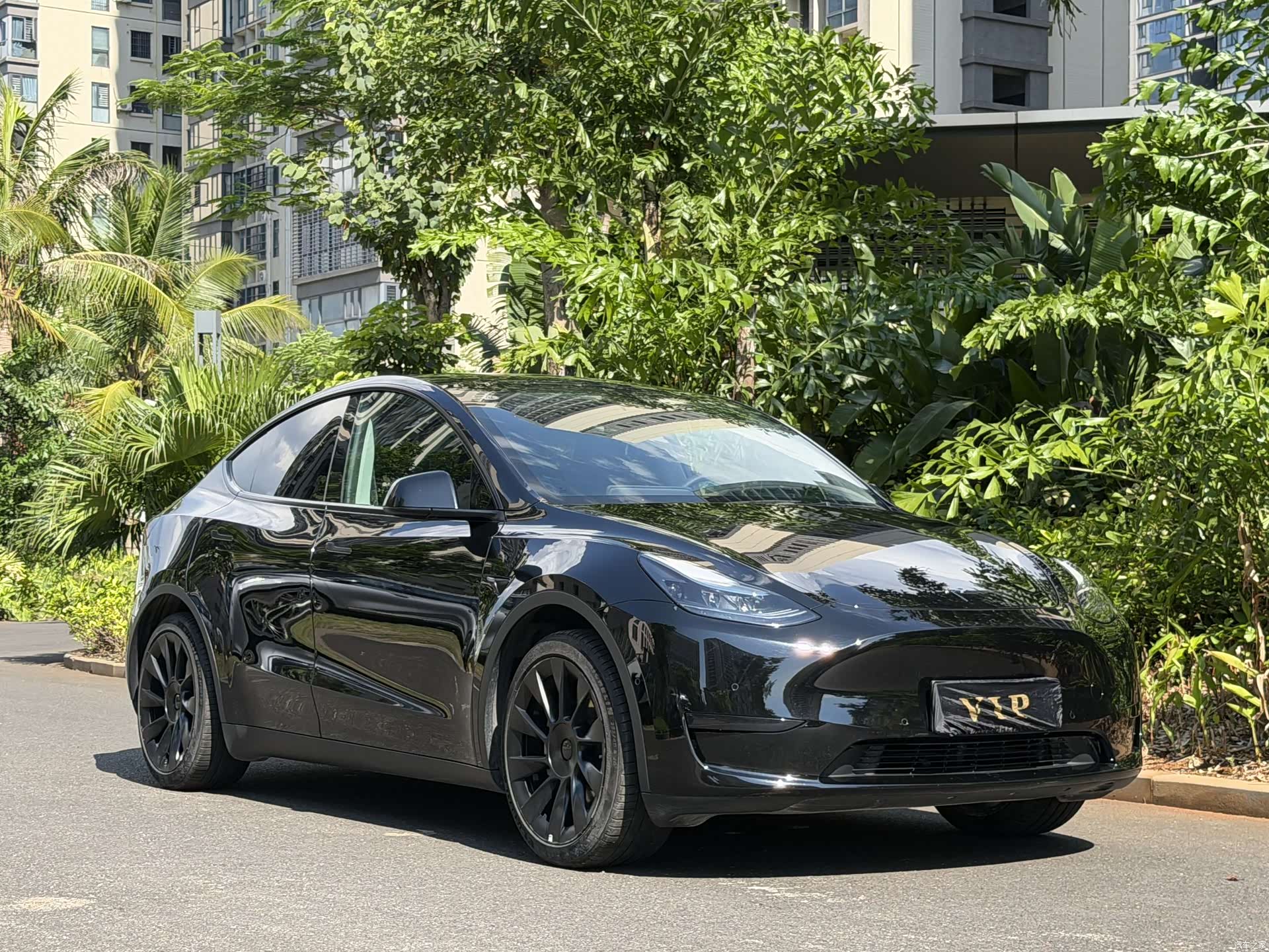 Tesla Model Y, 2022 3