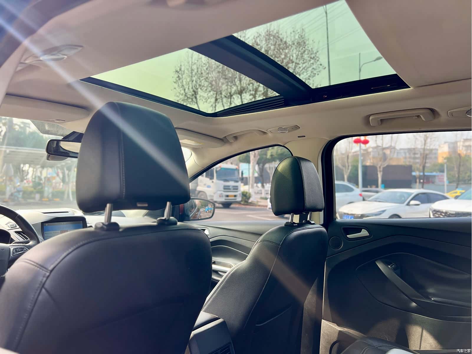 Ford Kuga, 2018 17