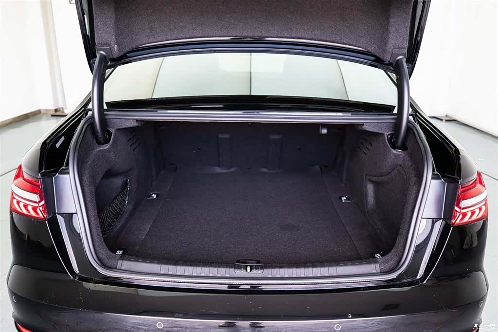 Audi A6L, 2019 17
