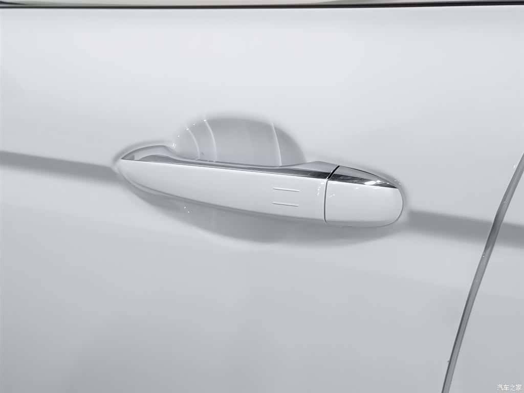 Geely Emgrand, 2021 18