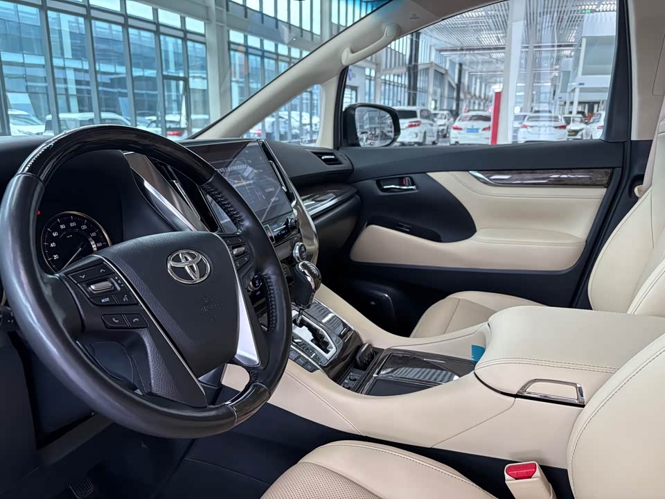 Toyota Wilfa