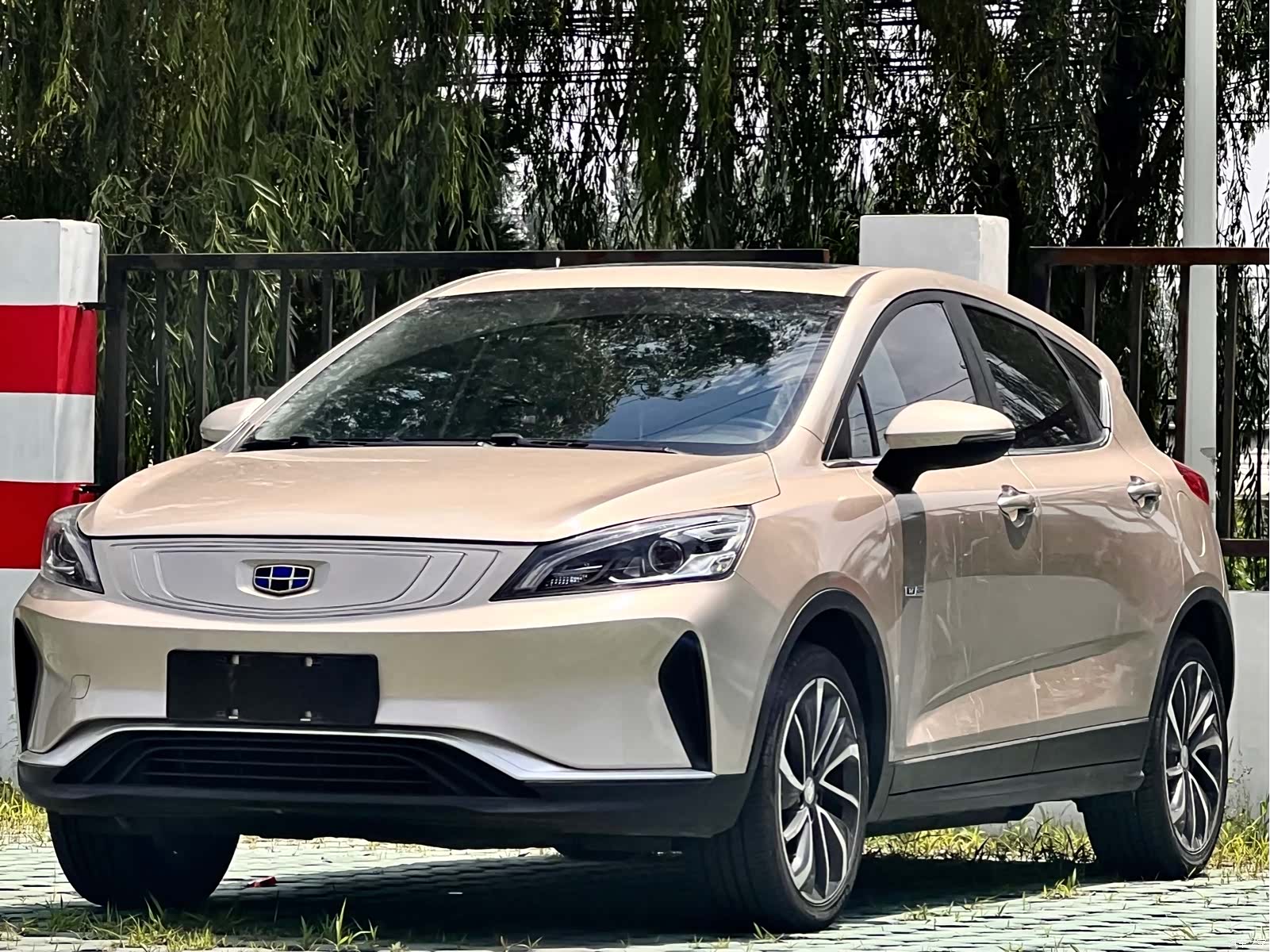 Geely Emgrand, 2018 1