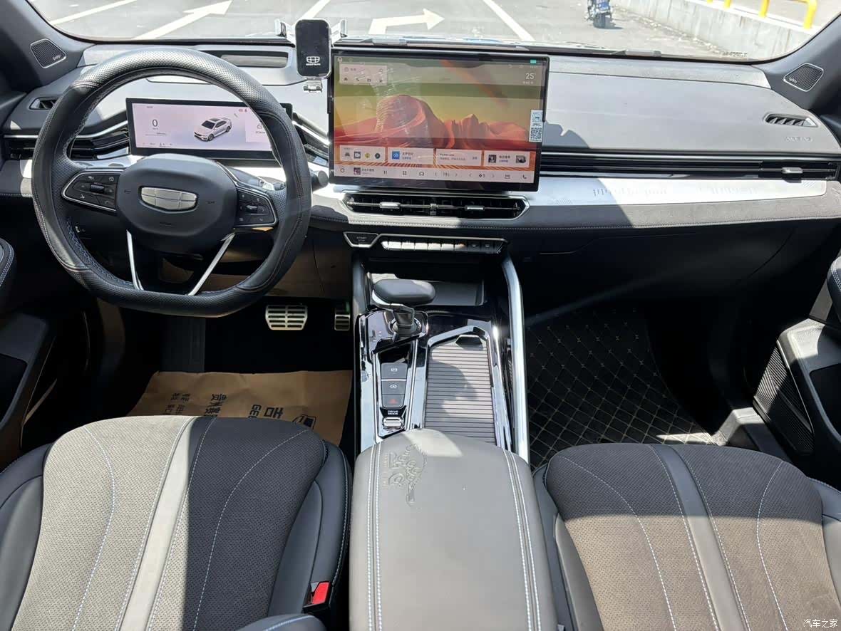 Geely Preface, 2025 6