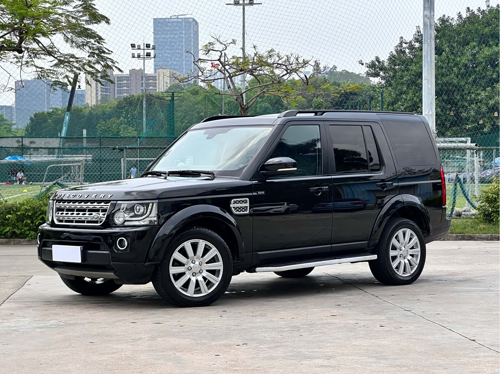 Land Rover Discovery, 2015 1