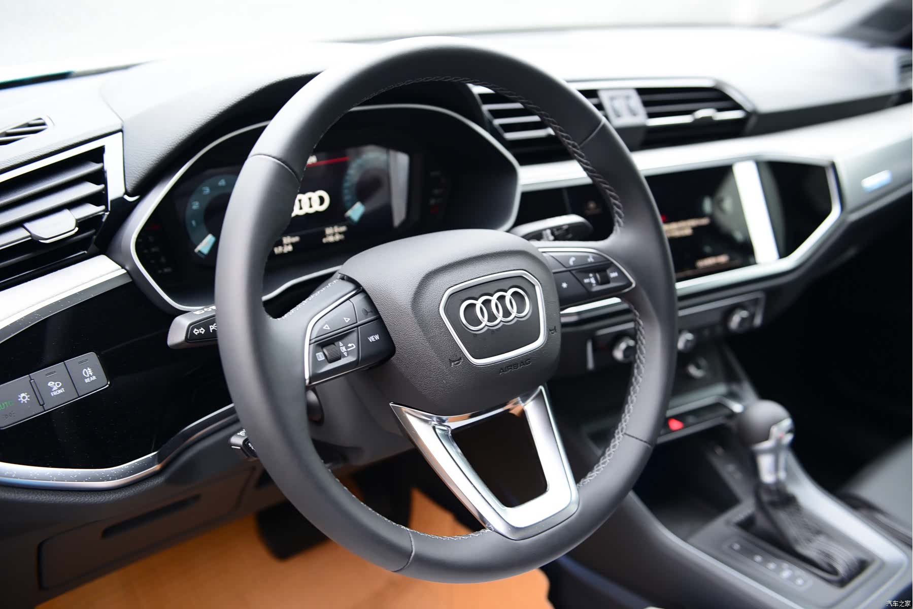 Audi Q3, 2024 7