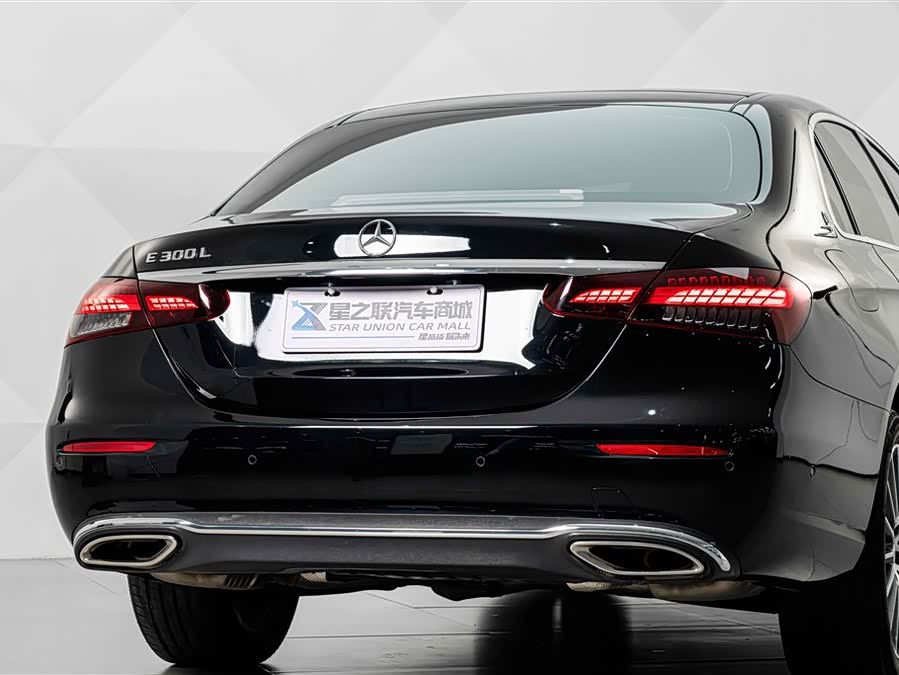 Mercedes-Benz E-Class 2022, фото 7