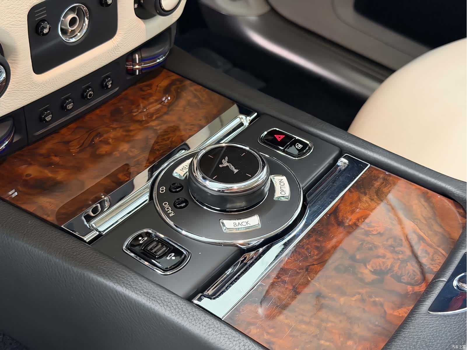 Rolls-Royce Ghost, 2014 17