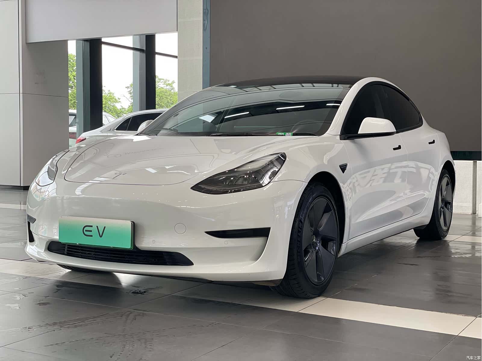 Tesla Model 3, 2022 1