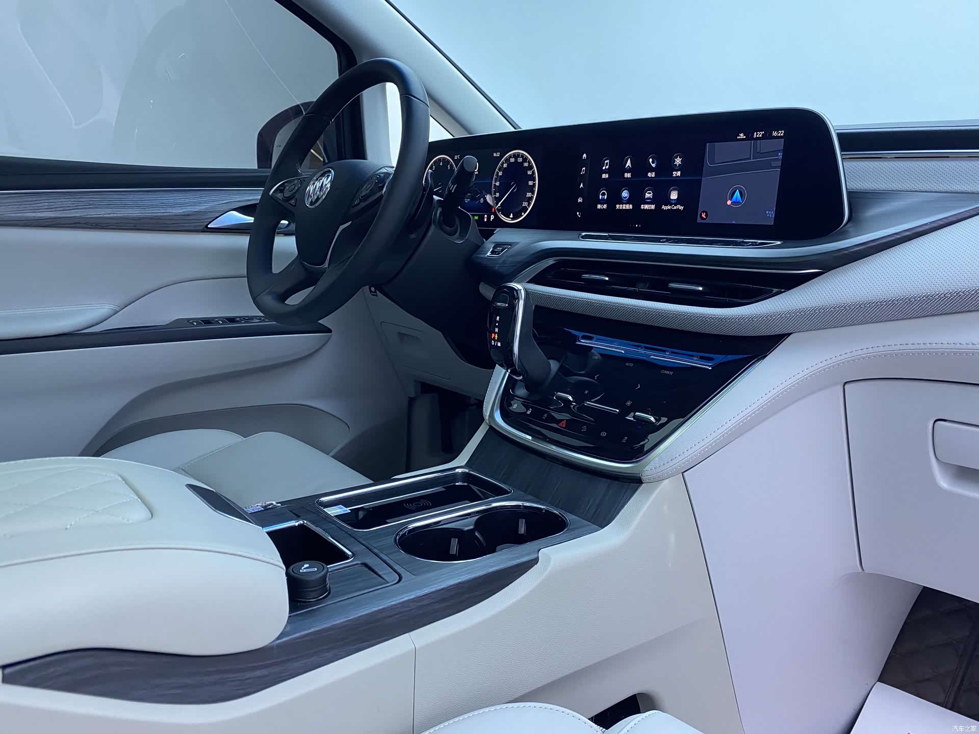 Buick GL8, 2022 11