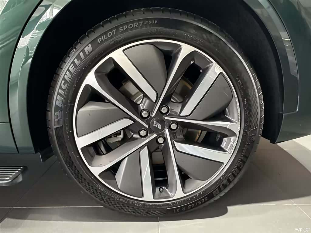 Li Auto L9, 2024 21