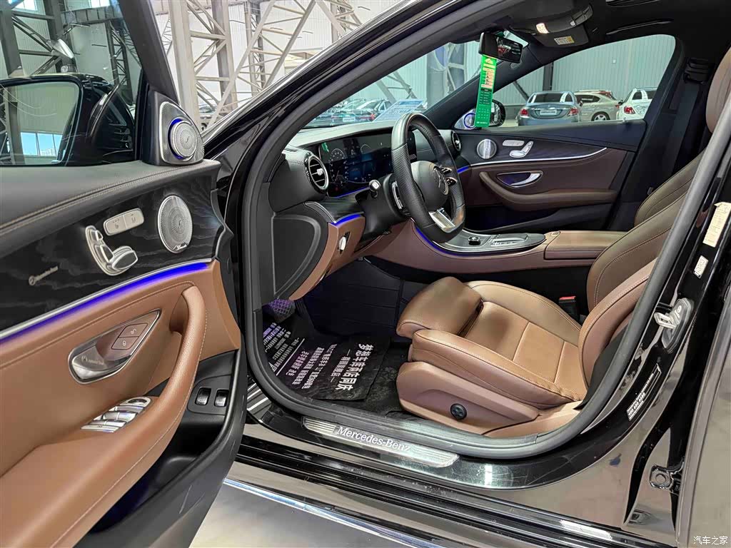 Mercedes-Benz E-Class, 2022 11