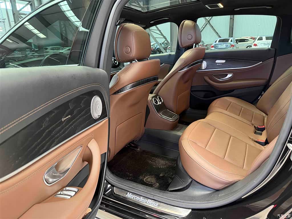 Mercedes-Benz E-Class, 2022 12