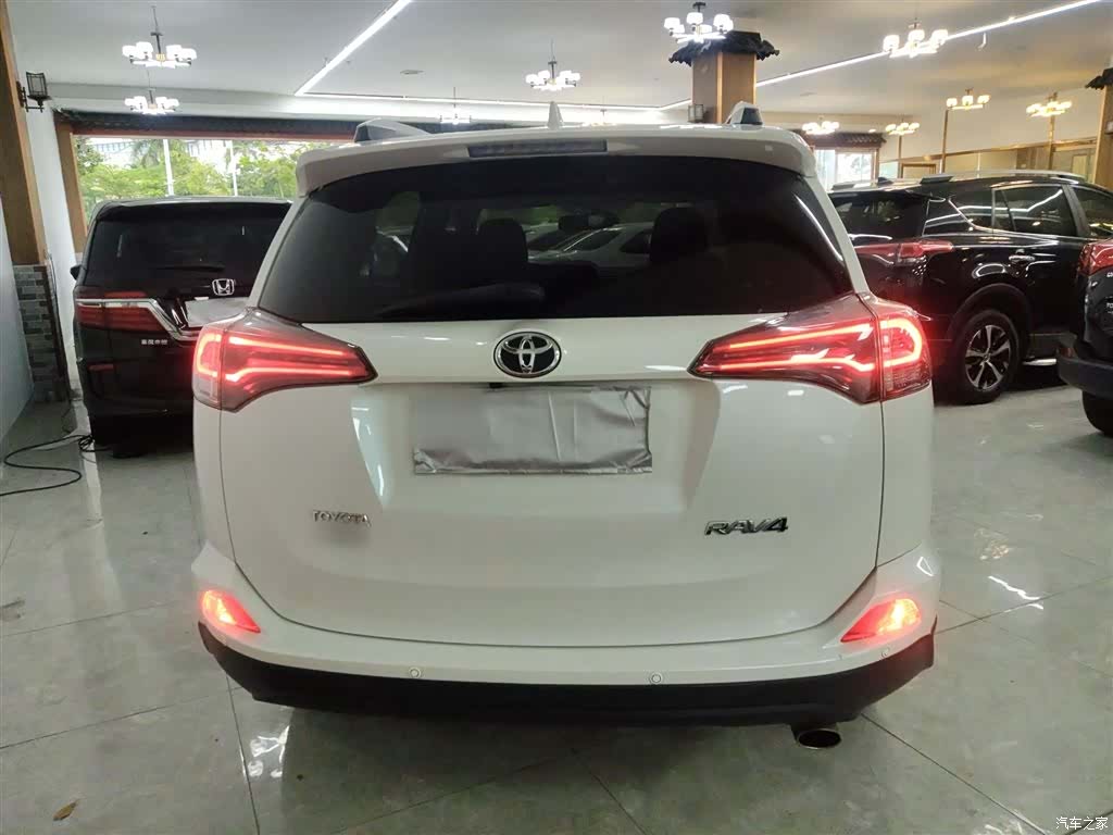 Toyota RAV4, 2017 6