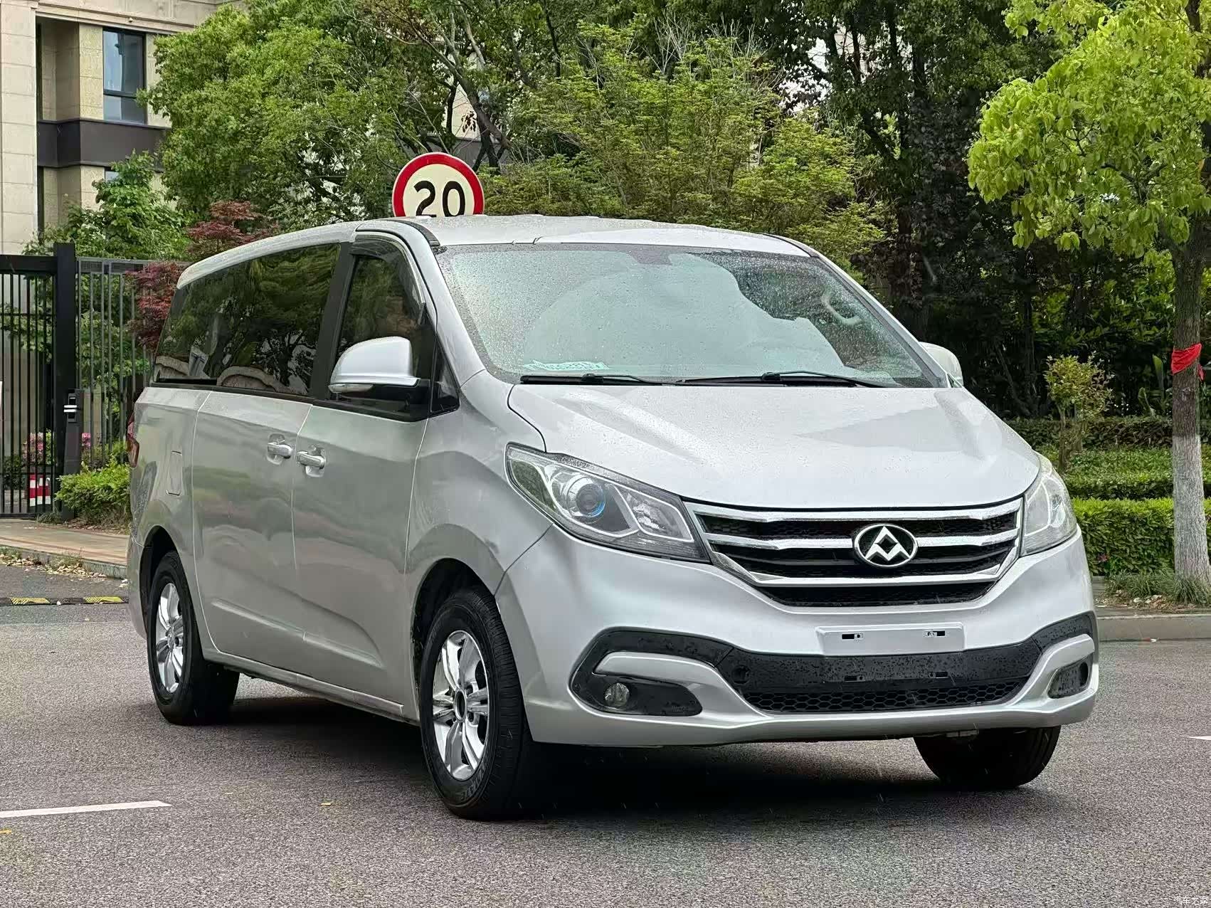 Maxus G10, 2016 3
